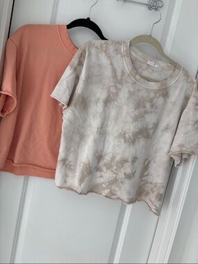 Women’s Gap short short sleeved cropped sweatshirts size large